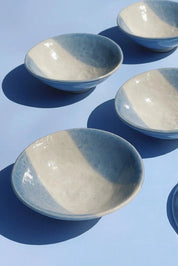 Japansk skål i lyseblå og hvid keramik Studio Hafnia