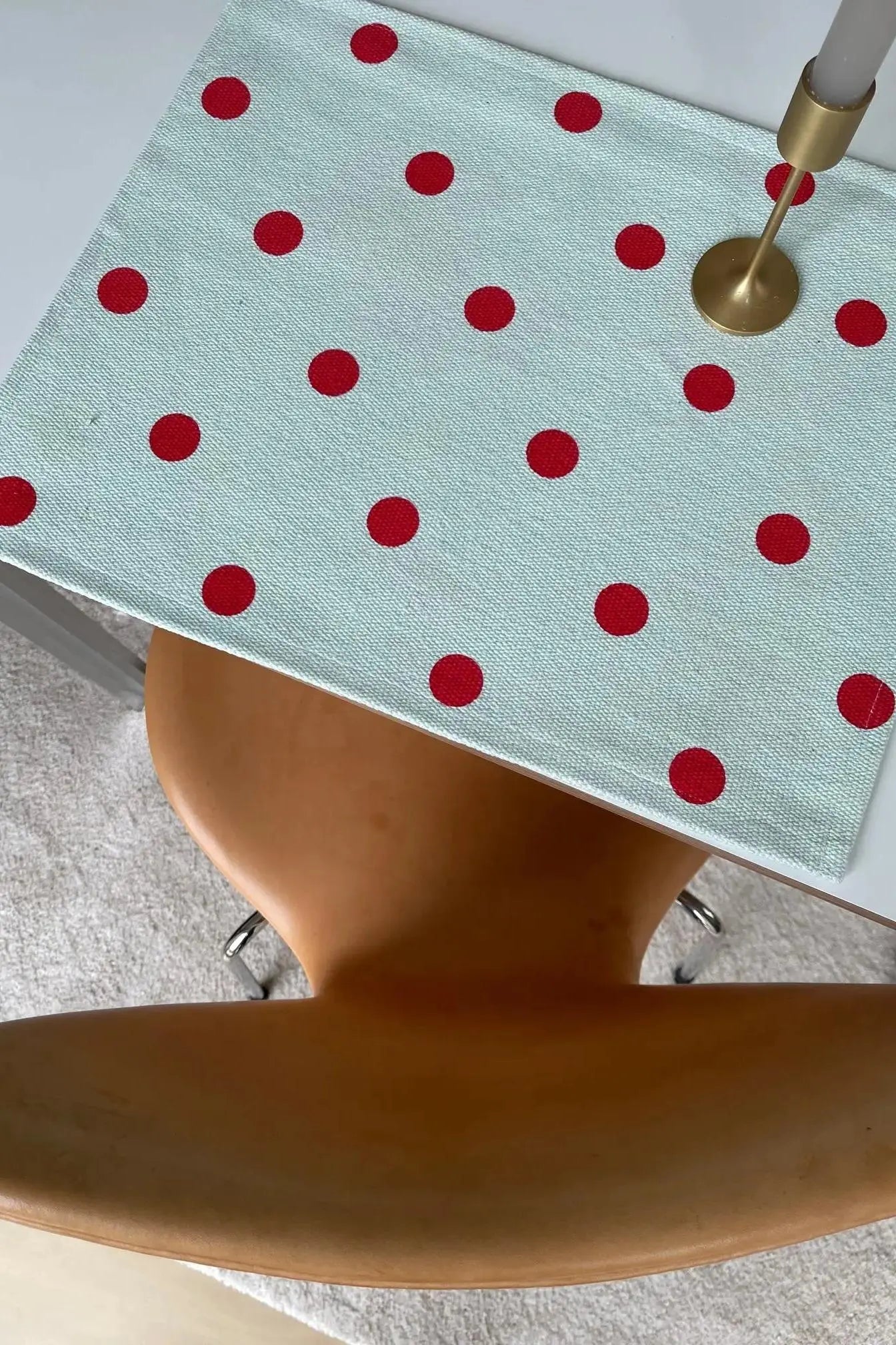 Jou Quilts dækkeserviet | Grøn med røde prikker Jou Quilts