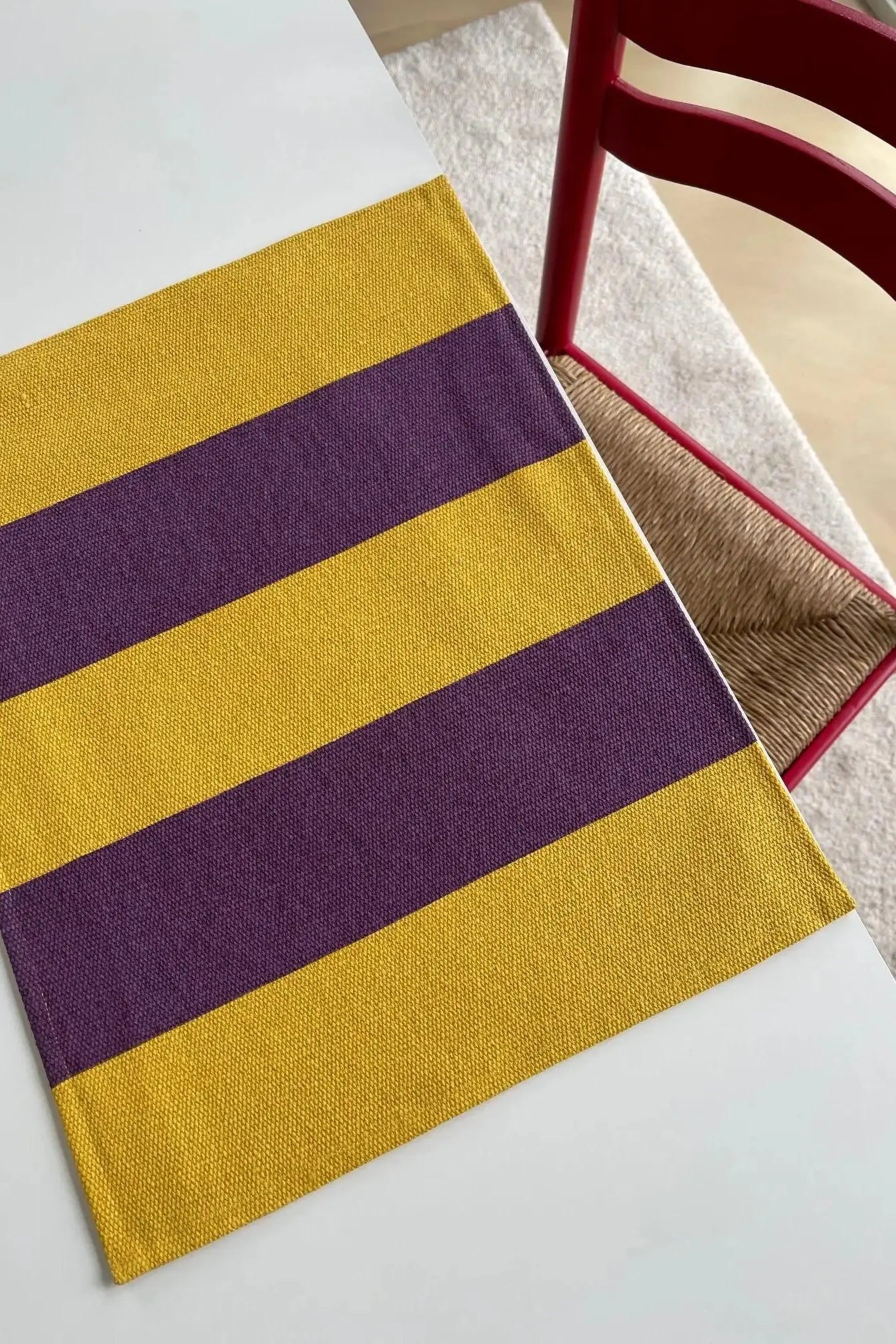 Jou Quilts dækkeserviet | Lilla/sennepsgul brede striber Jou Quilts