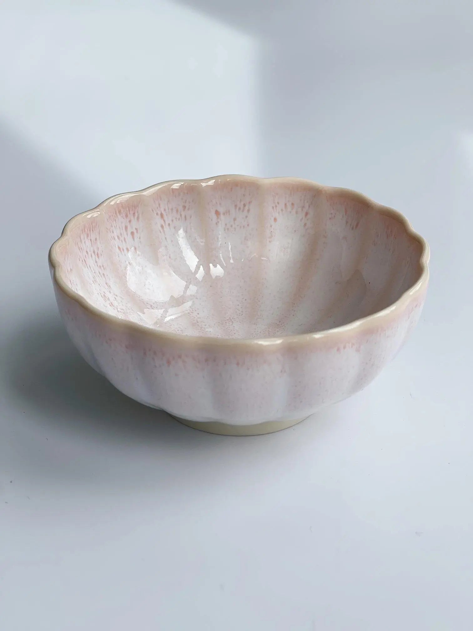 Krysantemum skål | Lys pink, grøn eller gul Studio Hafnia