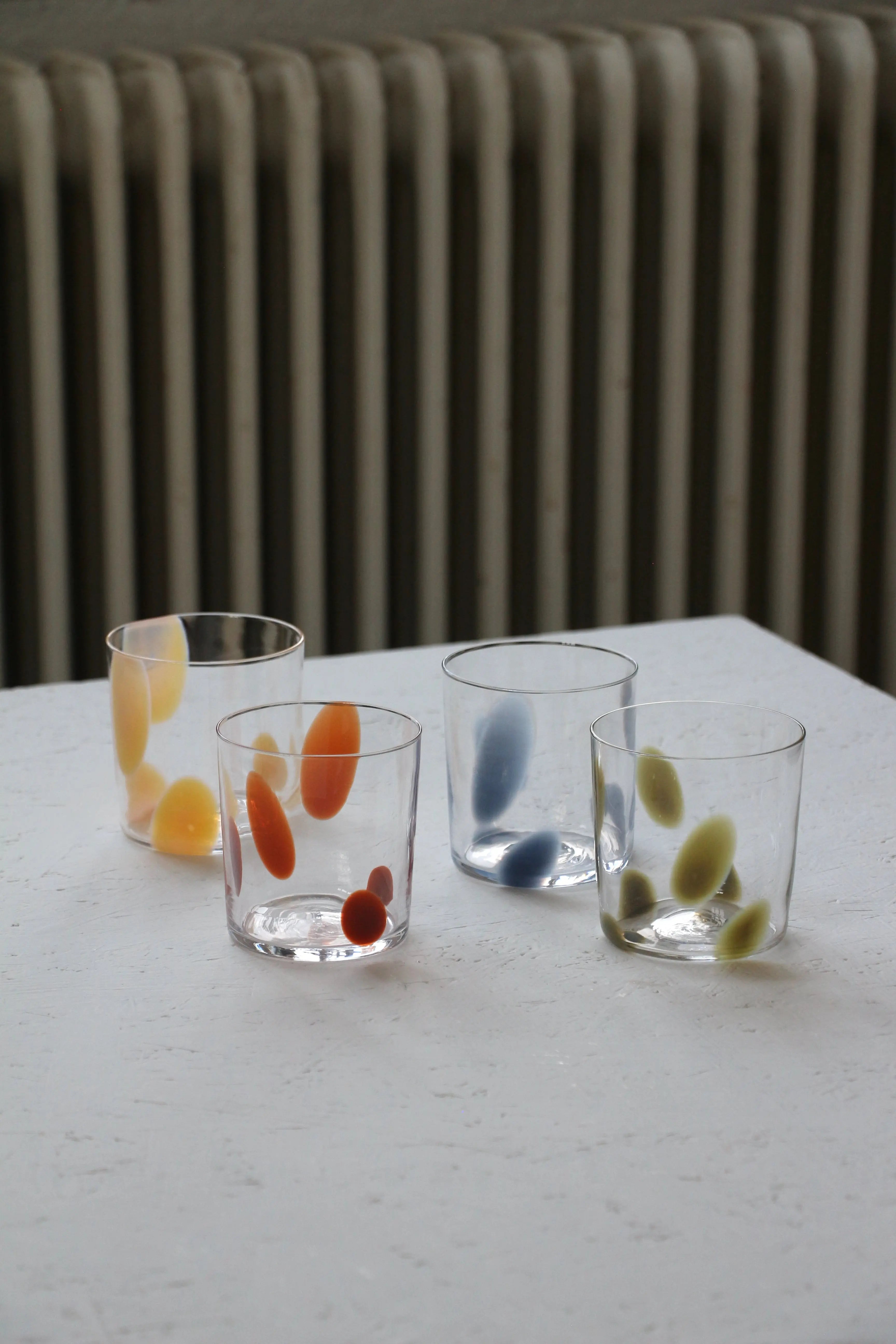 Normal Object Factory - Dot drikkeglas | Gule prikker Normal Object Factory