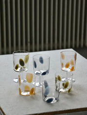 Normal Object Factory - Dot drikkeglas | Gule prikker Normal Object Factory