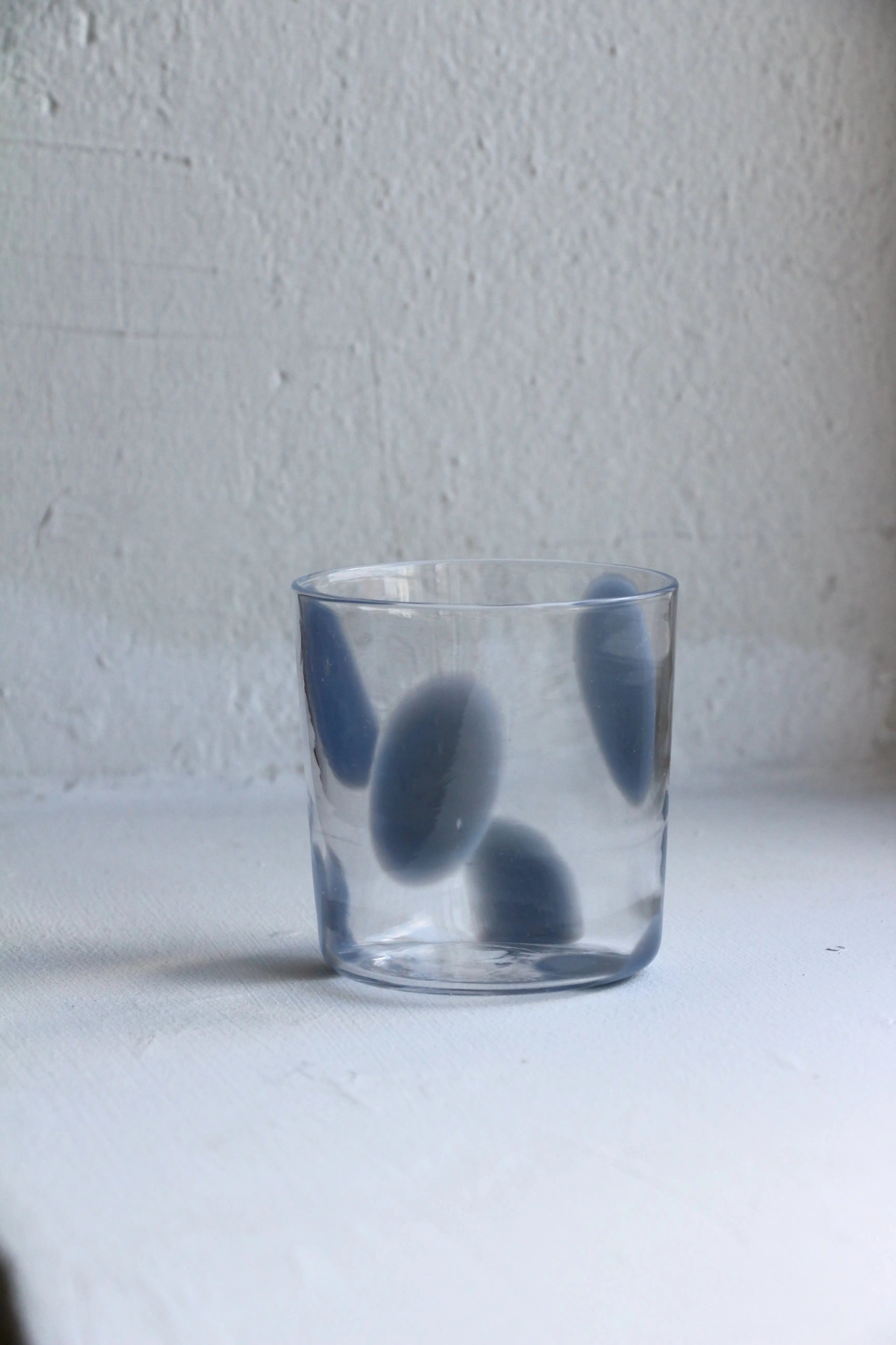 Normal Object Factory - Dot drikkeglas | Blå prikker Normal Object Factory