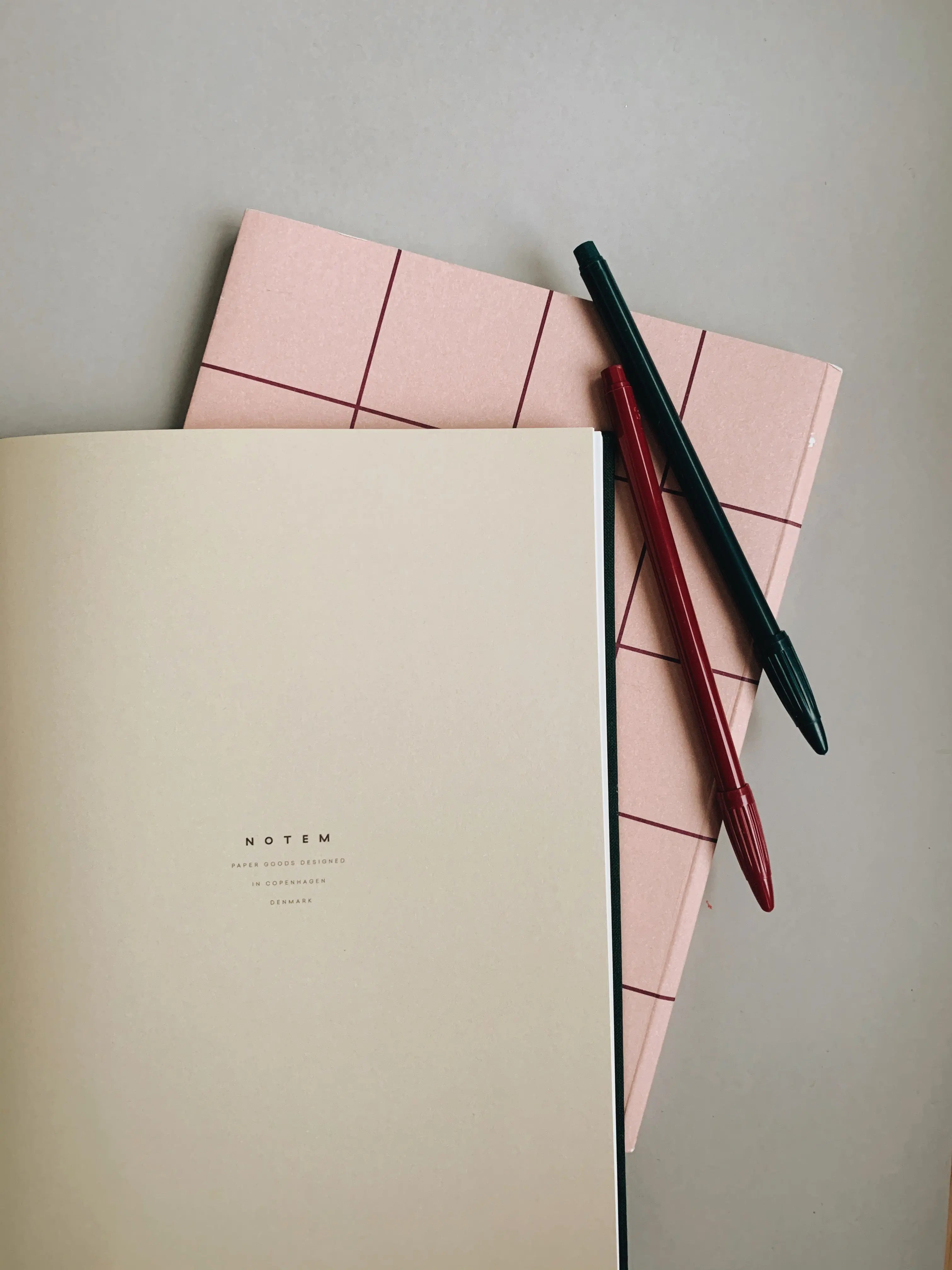 Notem studio, Uma notesbog flat lay, Softcover large, Rose Notem studio