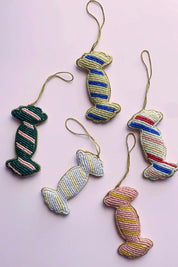 Nynne Rosenvinge | Håndlavede perle-bolsjer til juletræet - 5 forskellige farver Nynne Rosenvinge