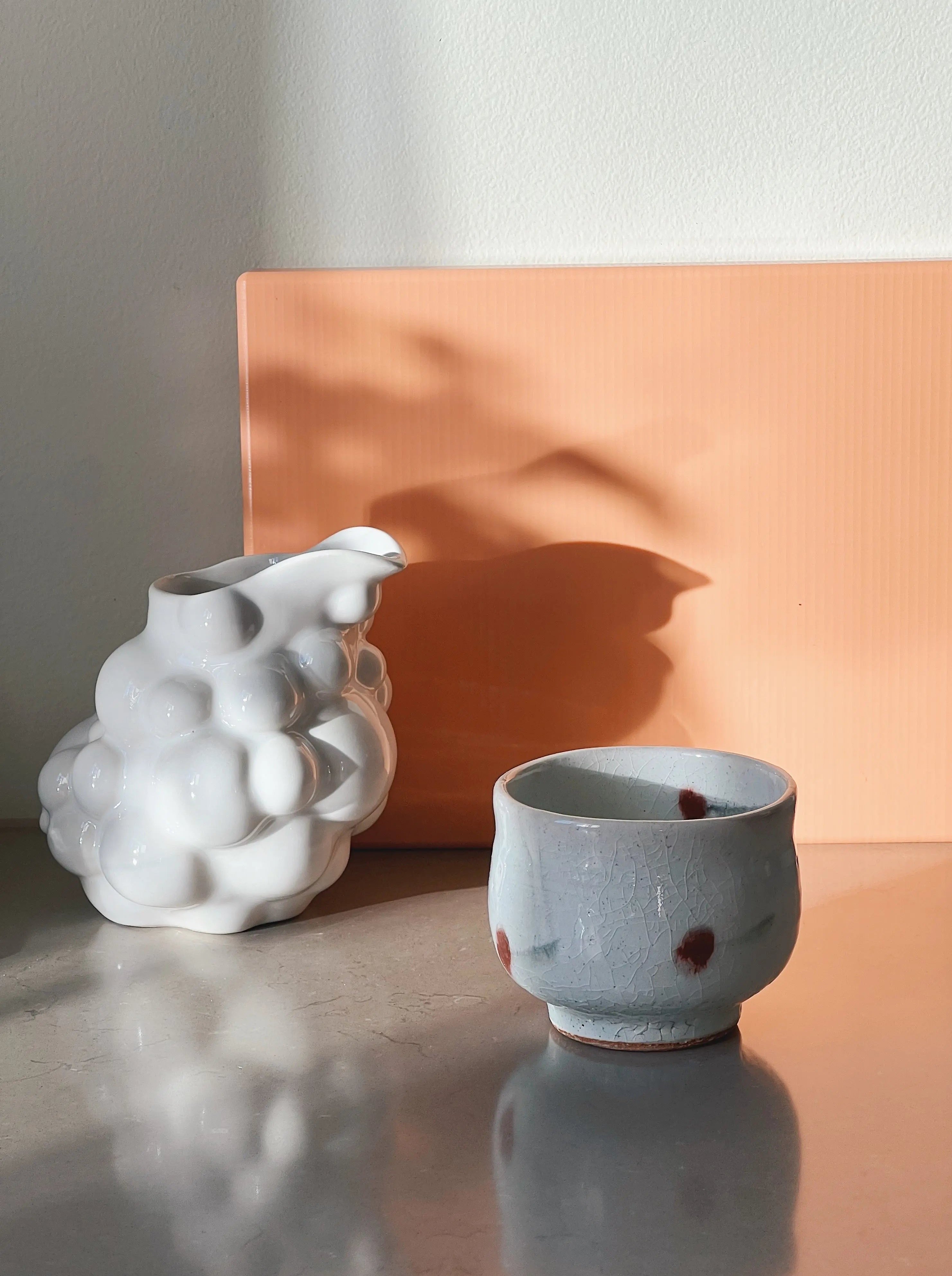 Sky kande af Christina Iversen Studio i creme, keramik Christina Iversen Studio