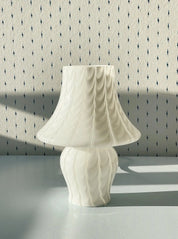 Vintage Murano Mushroom Bordlampe – Hvid Swirl Glas | H26 cm Studio Hafnia