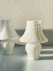 Vintage Murano Mushroom Bordlampe – Hvid Swirl Glas | H26 cm Studio Hafnia