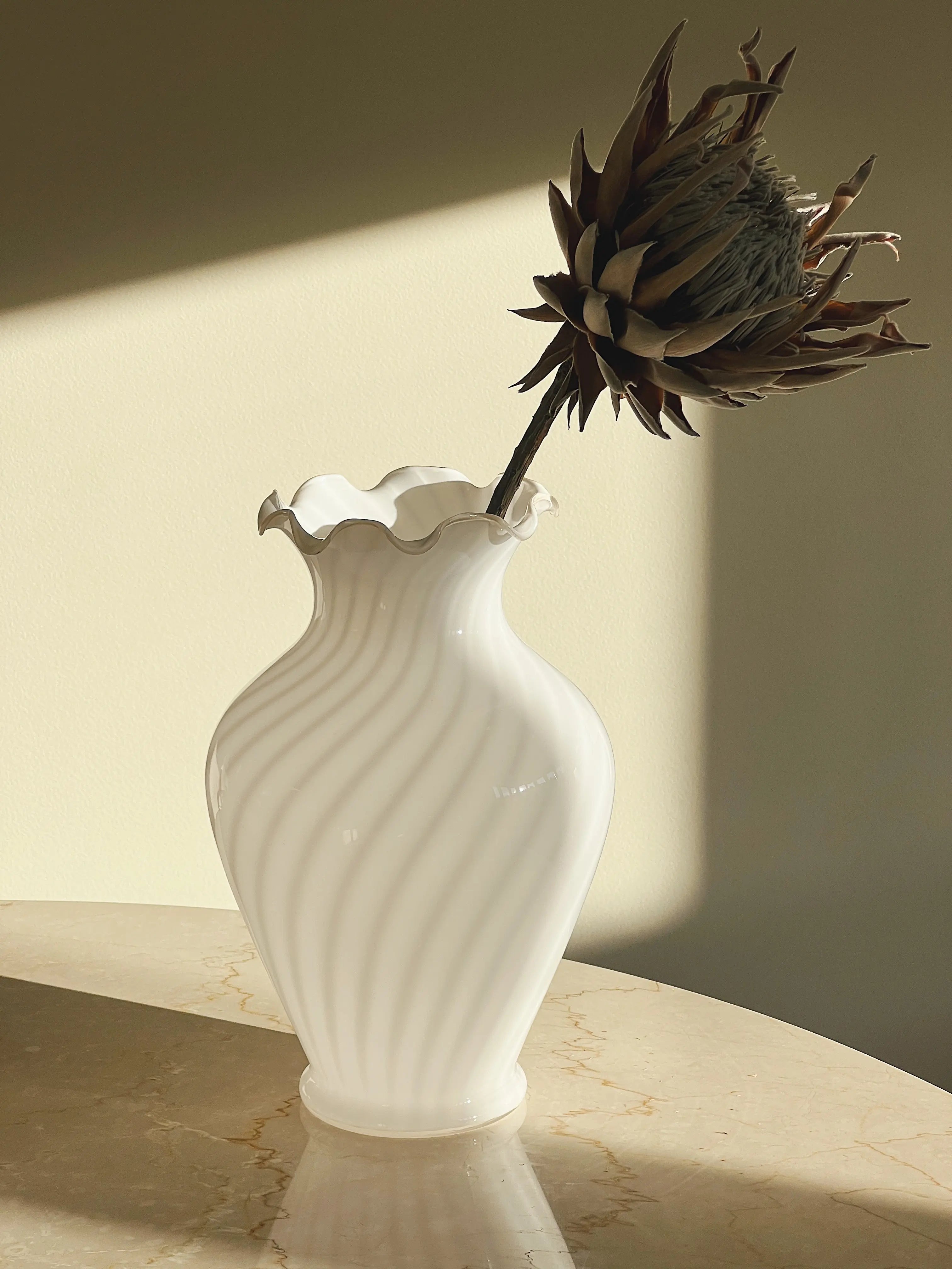 Vintage Murano Swirl Vase | Hvid H34 cm Murano