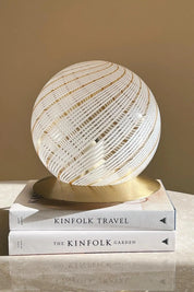 Vintage Murano swirl globe bordlampe | Klar/guld glas, H25 cm Studio Hafnia