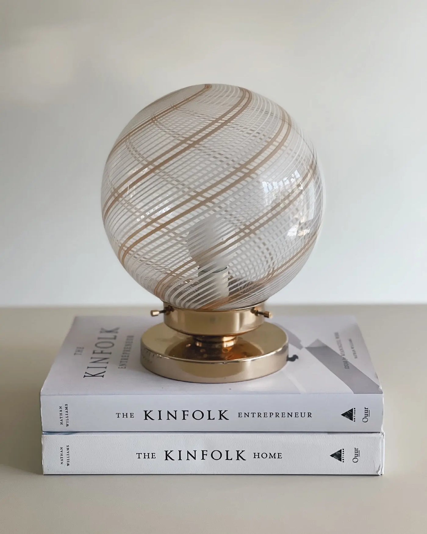 Vintage murano swirl globe bordlampe | H24 cm Murano
