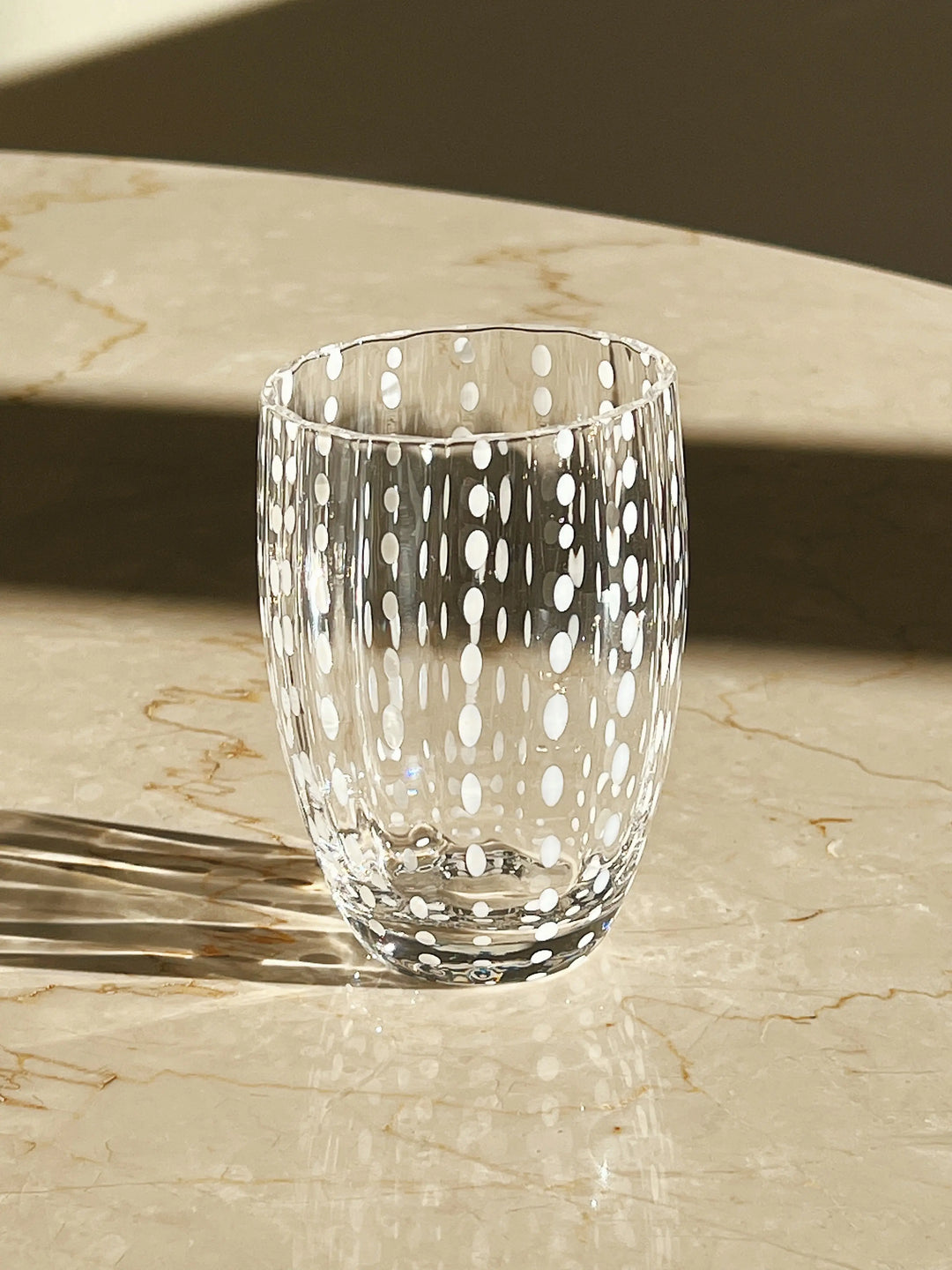 Zafferano - Perle vandglas | Hvide prikker - 2 stk. Zafferano